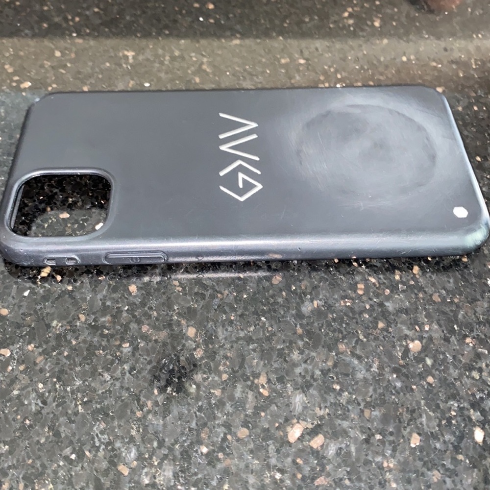 Phone case - Picture 6 of 9